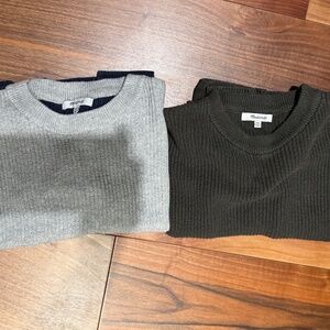 Women sweaters size xs